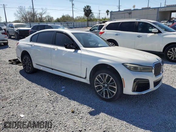 2020 BMW 7 Series 740i with VIN WBA7T2C0XLCD24332, listed as a Copart auction lot 43615885 with 0 mi miles and Clean Title. Bid and sale history available at carsss.com. Image 4.