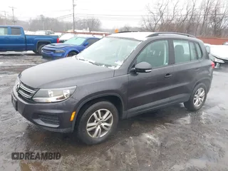 2016 Volkswagen Tiguan R-Line with VIN WVGBV7AX8GW592927, listed as a IAAI auction lot 41521533 with 79,563 mi miles and . Bid and sale history available at DreamBid. Image 2.