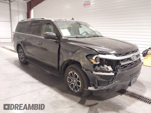 2024 Ford Expedition Max XLT with VIN 1FMJK1H89REA50194, listed as a IAAI auction lot 41813295 with 14,077 mi miles and . Bid and sale history available at DreamBid. Image 6.