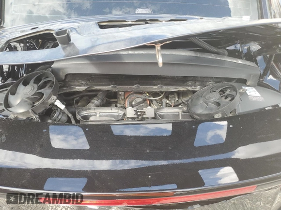 2015 Porsche 911 Turbo S z VIN WP0AD2A94FS166536, wystawiony jako Copart lot #71944844 z przebiegiem 9 222 mil mil oraz Szkoda całkowita • Salvage title. Historia ofert i sprzedaży dostępna na DreamBid. Obrazek 13.