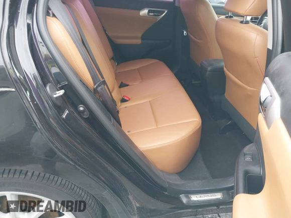 2013 Lexus CT 200h z VIN JTHKD5BH2D2159091, wystawiony jako IAAI lot #42695594 z przebiegiem 218 009 mil mil oraz . Historia ofert i sprzedaży dostępna na DreamBid. Obrazek 8.