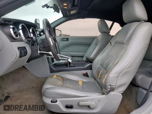 2006 Ford Mustang Standard with VIN 1ZVFT84N765217592, listed as a Copart auction lot 57728195 with 206,750 mi miles and Clean title. Bid and sale history available at DreamBid. Image 7.