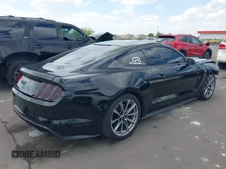 2017 Ford Mustang GT z VIN 1FA6P8CF7H5266205, wystawiony jako IAAI lot #42207939 z przebiegiem 63 886 mil mil oraz . Historia ofert i sprzedaży dostępna na DreamBid. Obrazek 4.