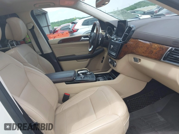 2019 Mercedes-Benz GLS 450 с VIN 4JGDF6EE6KB219197, выставлен на аукционе IAAI как лот 42335344 с пробегом 82 159 миль миль и . История ставок и продаж доступна на DreamBid. Изображение 5.