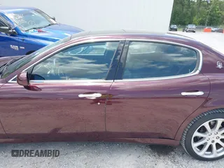 2007 Maserati Quattroporte z VIN ZAMFE39A670031803, wystawiony jako IAAI lot #42341941 z przebiegiem 27 565 mil mil oraz . Historia ofert i sprzedaży dostępna na DreamBid. Obrazek 14.
