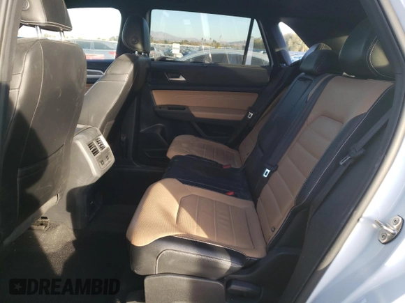 2022 Volkswagen Atlas SEL Premium R-Line with VIN 1V2FE2CA8NC218722, listed as a Copart auction lot 85142904 with 25,396 mi miles and Salvage title. Bid and sale history available at DreamBid. Image 11.