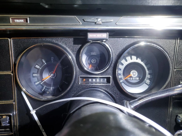 1973 Ford Thunderbird with VIN 3J87A133310, listed as a Copart auction lot 88178995 with 71,211 mi miles and Clean Title. Bid and sale history available at DreamBid. Image 9.