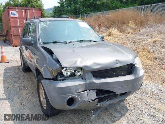2006 Ford Escape XLT с VIN 1FMYU93106KB08157, выставлен на аукционе IAAI как лот 42471588 с пробегом Не указан миль и . История ставок и продаж доступна на DreamBid. Изображение 6.