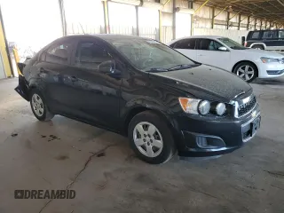 2016 Chevrolet Sonic LS z VIN 1G1JA5SH6G4185877, wystawiony jako Copart lot #42243525 z przebiegiem 117 903 mil mil oraz Szkoda całkowita • Salvage title. Historia ofert i sprzedaży dostępna na DreamBid. Obrazek 4.