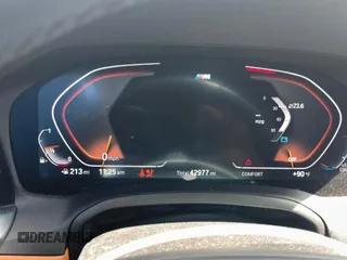 2022 BMW 3 Series 330i z VIN 3MW5R1J04N8C45622, wystawiony jako Copart lot #55467275 z przebiegiem 42 977 mil mil oraz Szkoda całkowita • Salvage title. Historia ofert i sprzedaży dostępna na DreamBid. Obrazek 9.