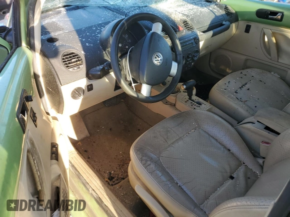 2005 Volkswagen New Beetle Coupe GLS with VIN 3VWCK31C05M415337, listed as a Copart auction lot 76562154 with 113,317 mi miles and Salvage Title. Bid and sale history available at carsss.com. Image 8.