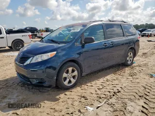 2011 Toyota Sienna LE AAS с VIN 5TDKK3DC0BS104772, выставлен на аукционе Copart как лот 58863355 с пробегом 197 454 миль миль и Чистый • Clean title. История ставок и продаж доступна на DreamBid. Изображение 1.