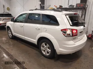 2009 Dodge Journey SXT z VIN 3D4GG57V09T582922, wystawiony jako IAAI lot #42248003 z przebiegiem 138 059 mil mil oraz . Historia ofert i sprzedaży dostępna na DreamBid. Obrazek 3.