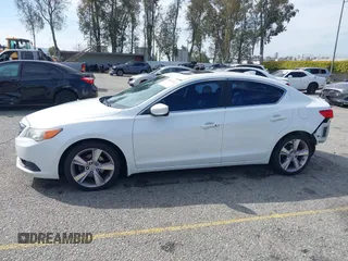 2014 Acura ILX with VIN 19VDE1F34EE011312, listed as a IAAI auction lot 41813693 with 107,032 mi miles. Bid and sale history available at carsss.com. Image 15.