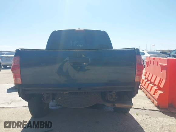 2008 Toyota Tacoma PreRunner with VIN 5TEJU62NX8Z478796, listed as a IAAI auction lot 41563582 with 322,746 mi miles. Bid and sale history available at carsss.com. Image 16.
