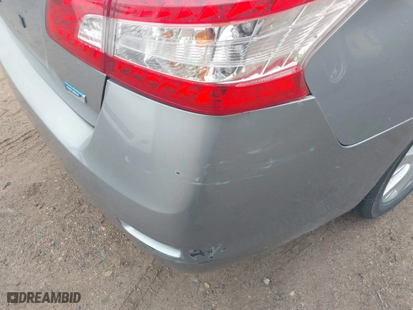 2014 Nissan Sentra SR with VIN 3N1AB7AP4EL634198, listed as a IAAI auction lot 42013632 with 209,145 mi miles. Bid and sale history available at carsss.com. Image 6.