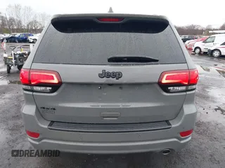 2020 Jeep Grand Cherokee Altitude z VIN 1C4RJFAG1LC207857, wystawiony jako IAAI lot #41932217 z przebiegiem 56 529 mil mil oraz . Historia ofert i sprzedaży dostępna na DreamBid. Obrazek 16.