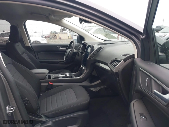 2022 Ford Edge SE with VIN 2FMPK4G9XNBA19287, listed as a IAAI auction lot 41896250 with 31,382 mi miles. Bid and sale history available at carsss.com. Image 5.