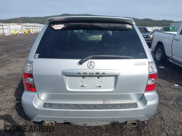 2006 Acura MDX with VIN 2HNYD18216H525330, listed as a IAAI auction lot 41637522 with 221,104 mi miles. Bid and sale history available at carsss.com. Image 16.