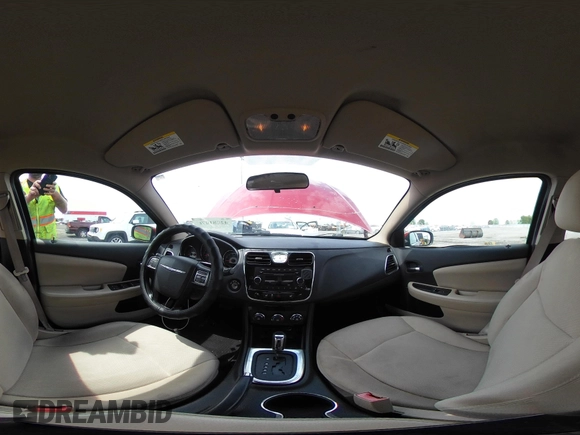 2013 Chrysler 200 LX z VIN 1C3CCBAG2DN767549, wystawiony jako IAAI lot #42081076 z przebiegiem 121 759 mil mil oraz . Historia ofert i sprzedaży dostępna na DreamBid. Obrazek 19.