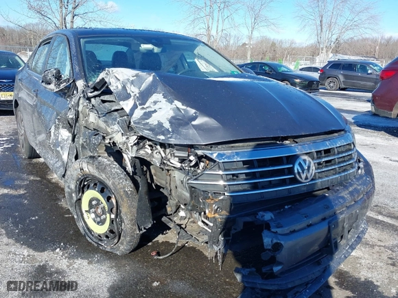 2019 Volkswagen Jetta SEL Premium with VIN 3VWG57BU9KM068495, listed as a IAAI auction lot 41263539 with 92,337 mi miles. Bid and sale history available at carsss.com. Image 1.