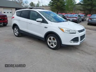 2016 Ford Escape SE с VIN 1FMCU9GX1GUB16654, выставлен на аукционе IAAI как лот 42208905 с пробегом 40 764 миль миль и . История ставок и продаж доступна на DreamBid. Изображение 1.
