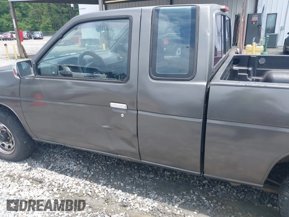 1995 Nissan Frontier XE with VIN 1N6SD16S9SC447310, listed as a IAAI auction lot 42367096 with 298,275 mi miles and . Bid and sale history available at DreamBid. Image 6.
