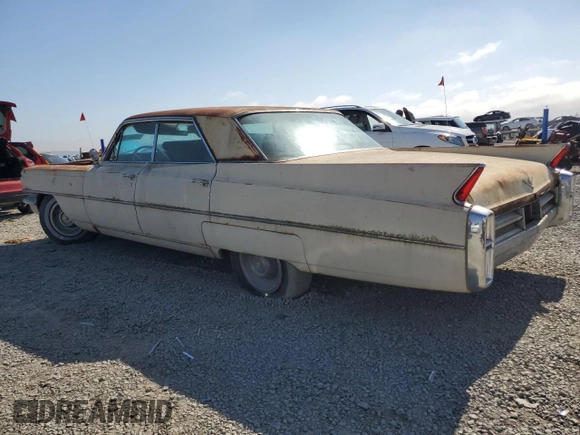 1963 Cadillac DeVille z VIN 63N073265, wystawiony jako Copart lot #58598785 z przebiegiem 79 382 mil mil oraz Czysty tytuł • Clean title. Historia ofert i sprzedaży dostępna na DreamBid. Obrazek 2.