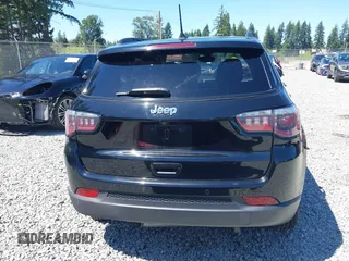 2018 Jeep Compass Sport with VIN 3C4NJDAB1JT261863, listed as a IAAI auction lot 42677037 with 93,263 mi miles and . Bid and sale history available at DreamBid. Image 16.