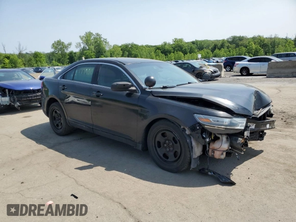 2013 Ford Police Interceptor с VIN 1FAHP2M82DG184726, выставлен на аукционе Copart как лот 59620645 с пробегом 140 874 миль миль и Списание • Salvage title. История ставок и продаж доступна на DreamBid. Изображение 4.