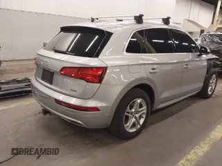 2019 Audi Q5 Premium with VIN WA1ANAFY6K2089034, listed as a IAAI auction lot 41483750 with 58,425 mi miles. Bid and sale history available at carsss.com. Image 4.