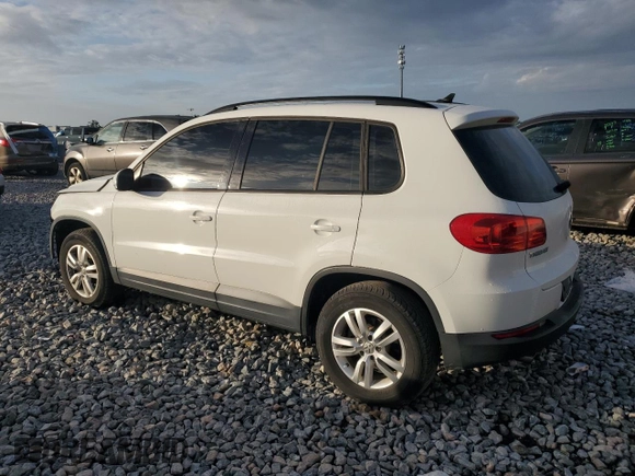 2017 Volkswagen Tiguan S with VIN WVGAV7AX3HK039090, listed as a Copart auction lot 60723615 with 72,311 mi miles and Salvage title. Bid and sale history available at DreamBid. Image 2.