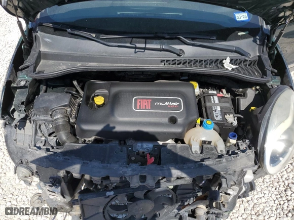 2015 FIAT 500L Urbana Trekking with VIN ZFBCFADH4FZ033219, listed as a Copart auction lot 68164704 with 70,046 mi miles and Salvage Title. Bid and sale history available at carsss.com. Image 11.