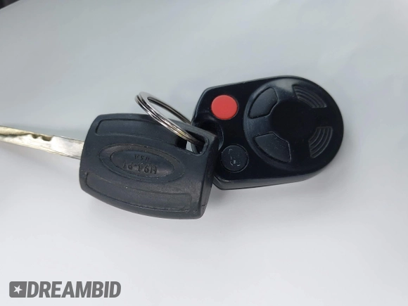 2017 Ford Transit XL с VIN 1FBAX2CM5HKB15501, выставлен на аукционе IAAI как лот 42072707 с пробегом Не указан миль и . История ставок и продаж доступна на DreamBid. Изображение 11.