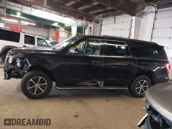 2018 Ford Expedition Max XLT with VIN 1FMJK1JT6JEA05796, listed as a IAAI auction lot 42319984 with 428,780 mi miles and . Bid and sale history available at DreamBid. Image 14.
