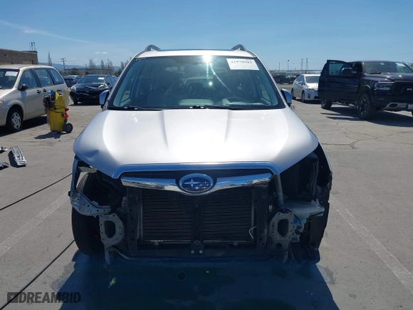 2016 Subaru Forester 2.5i Limited with VIN JF2SJAHCXGH418511, listed as a IAAI auction lot 41978981 with 146,691 mi miles. Bid and sale history available at carsss.com. Image 13.