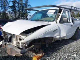 2000 Ford Ranger XL with VIN 1FTYR10C0YTB40536, listed as a IAAI auction lot 41132673 with 254,905 mi miles. Bid and sale history available at carsss.com. Image 6.