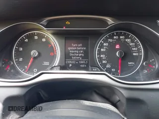 2013 Audi A4 Premium z VIN WAUBFAFLXDA157949, wystawiony jako IAAI lot #42159283 z przebiegiem 239 502 mil mil oraz . Historia ofert i sprzedaży dostępna na DreamBid. Obrazek 7.