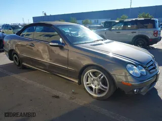 2008 Mercedes-Benz CLK-Class 5.5L with VIN WDBTK72GX8T091054, listed as a IAAI auction lot 41296902 with 76,271 mi miles. Bid and sale history available at carsss.com. Image 1.