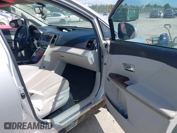2012 Toyota Venza LE with VIN 4T3ZK3BB1CU051377, listed as a IAAI auction lot 39701999 with 236,702 mi miles. Bid and sale history available at carsss.com. Image 5.