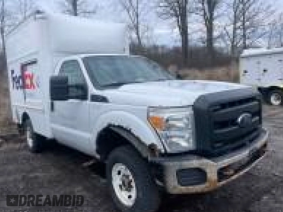 2013 Ford Super Duty F-250 SRW XL with VIN 1FDBF2B63DEB59832, listed as a IAAI auction lot 42181648 with 416,363 mi miles. Bid and sale history available at carsss.com. Image 1.