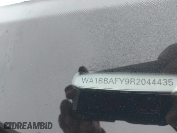 2024 Audi Q5 Premium Plus z VIN WA1BBAFY9R2044435, wystawiony jako IAAI lot #41210271 z przebiegiem 8 906 mil mil oraz . Historia ofert i sprzedaży dostępna na DreamBid. Obrazek 9.