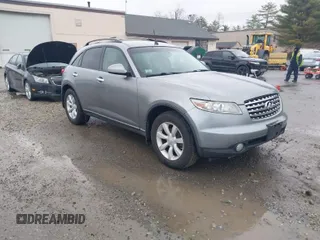 2005 Infiniti FX35 with VIN JNRAS08W95X217892, listed as a IAAI auction lot 41993787 with 151,918 mi miles. Bid and sale history available at carsss.com. Image 1.