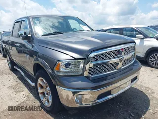 2016 Ram 1500 Laramie z VIN 1C6RR7NG3GS288968, wystawiony jako IAAI lot #42318977 z przebiegiem 94 722 mil mil oraz . Historia ofert i sprzedaży dostępna na DreamBid. Obrazek 1.