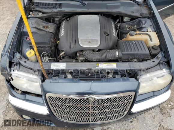 2008 Chrysler 300 C Hemi with VIN 2C3KA63H78H139905, listed as a Copart auction lot 75593244 with 120,192 mi miles and Salvage Title. Bid and sale history available at carsss.com. Image 11.