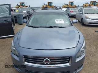 2012 Nissan Maxima SV z VIN 1N4AA5AP4CC823971, wystawiony jako IAAI lot #42021411 z przebiegiem 128 118 mil mil oraz . Historia ofert i sprzedaży dostępna na DreamBid. Obrazek 13.