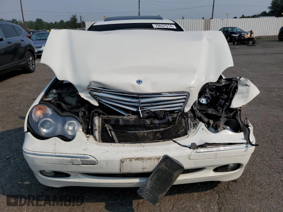2004 Mercedes-Benz C 320 with VIN WDBRF64J64F449079, listed as a Copart auction lot 70637514 with 130,830 mi miles and Salvage Title. Bid and sale history available at DreamBid. Image 5.