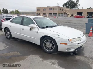 2001 Oldsmobile Aurora with VIN 1G3GS64C114109142, listed as a IAAI auction lot 41974652 with 81,395 mi miles. Bid and sale history available at carsss.com. Image 1.