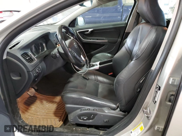 2017 Volvo S60 Inscription Platinum with VIN LYV402TM0HB130872, listed as a Copart auction lot 86848694 with 124,827 mi miles and Salvage Title. Bid and sale history available at carsss.com. Image 7.