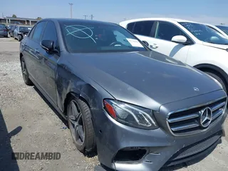 2018 Mercedes-Benz E-Class E 300 with VIN WDDZF4JB0JA433719, listed as a IAAI auction lot 41728360 with 46,848 mi miles. Bid and sale history available at carsss.com. Image 1.